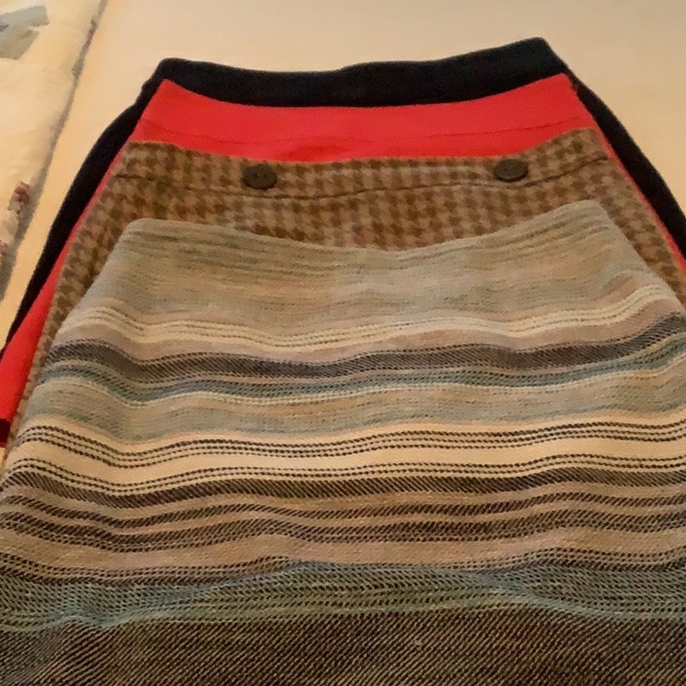 Bundle of Ann Taylor and Loft skirts size 2 to 6